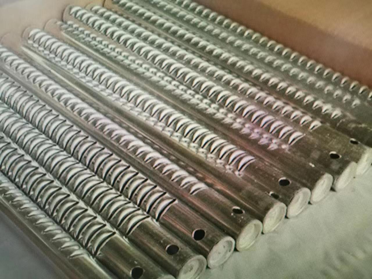 Er det bedre at bruge aluminium- eller kobberrør til kondensatoren i et køleskab?