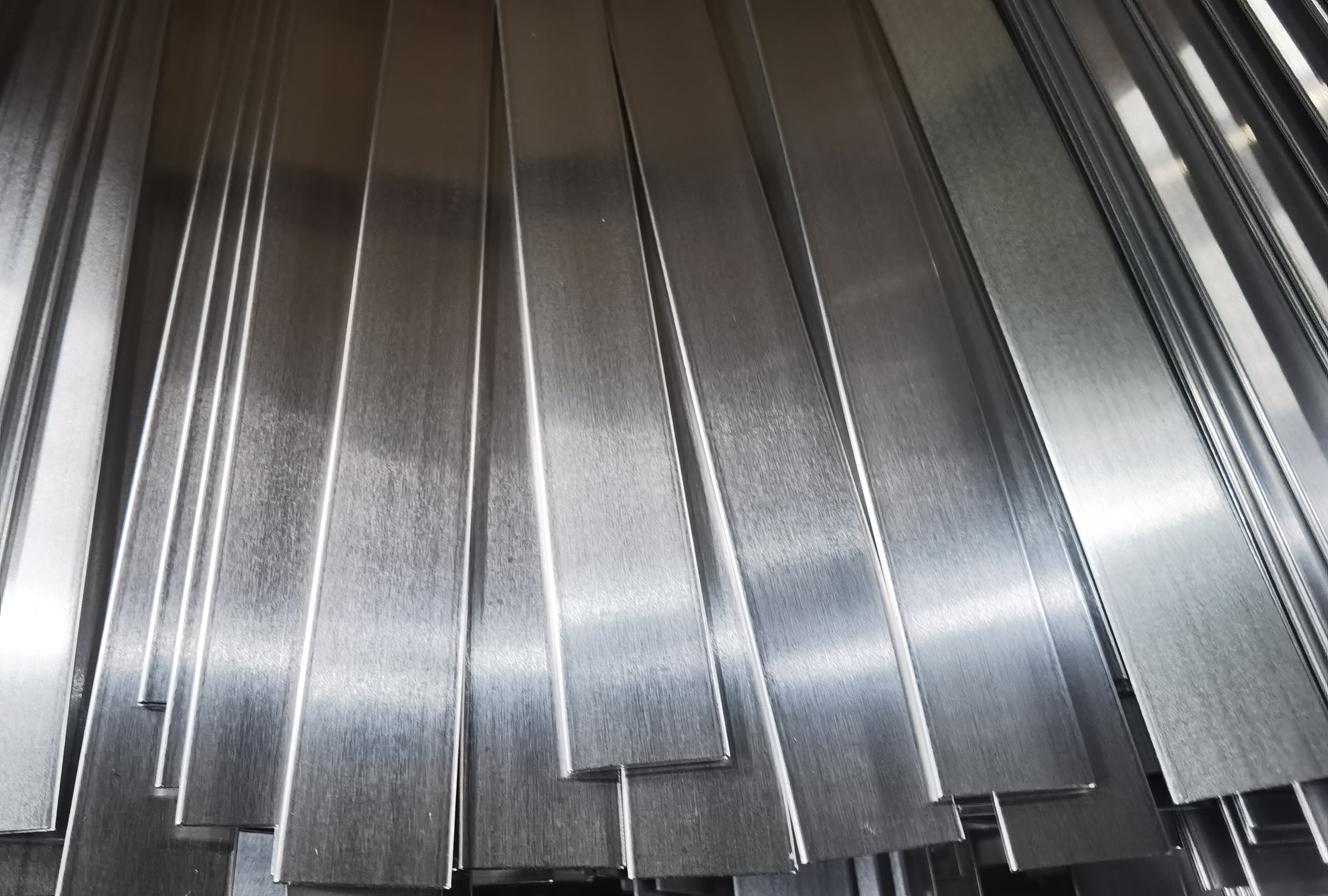 Hvorfor er 3003 aluminiumsrør uundværlige til nye energikøretøjskomponenter?