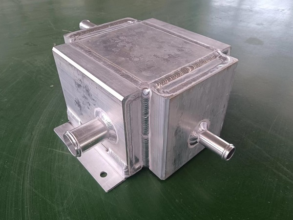 Vand til luft intercooler i aluminium